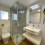 Private Pool & Garden - Walk To & *