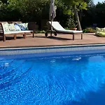 Hébergement de vacances Private Pool & Garden - Walk To &