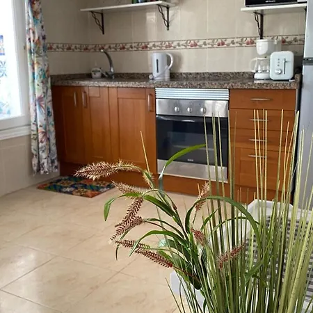 Private Pool & Garden - Walk To & * Marbella