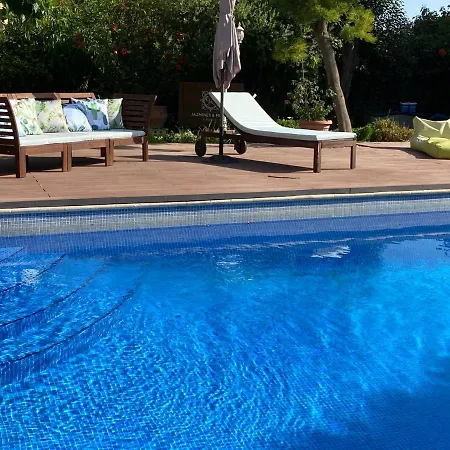 Σπίτι διακοπών Private Pool & Garden - Walk To &
